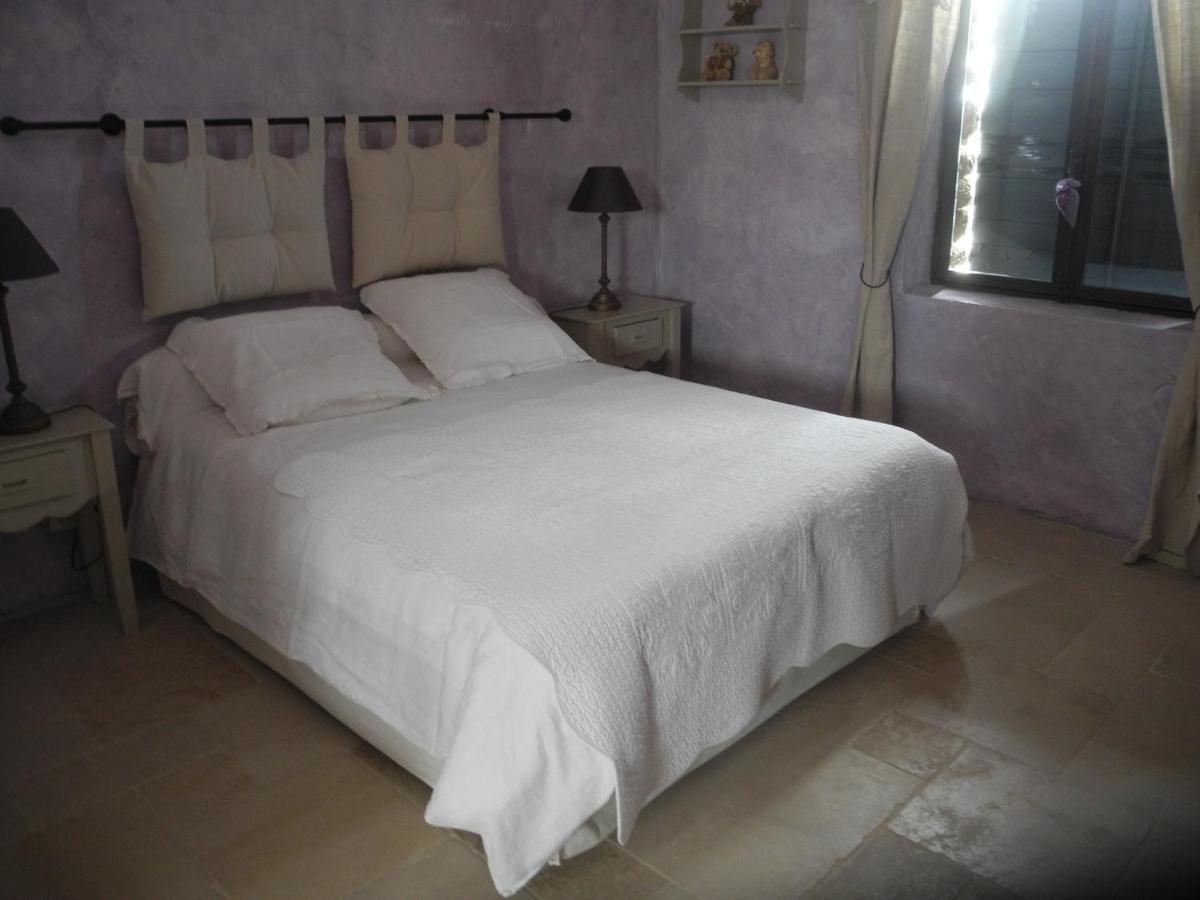 Oustau De Piera Bed and Breakfast Gordes Eksteriør billede