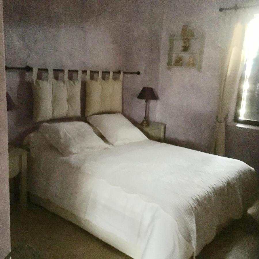 Oustau De Piera Bed and Breakfast Gordes Eksteriør billede